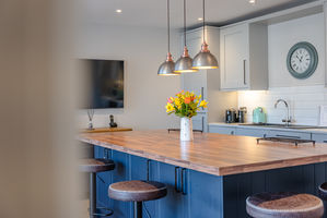 Family Kitchen- click for photo gallery